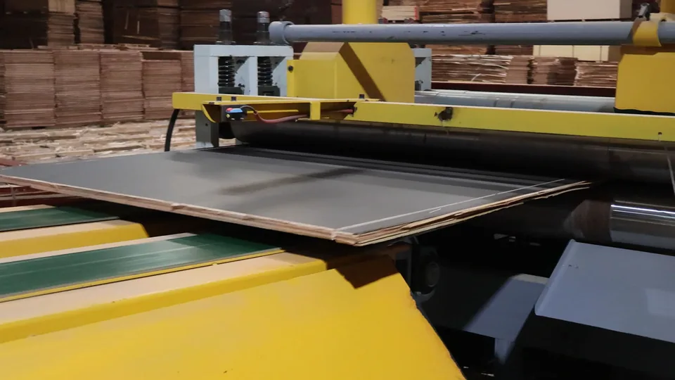 Plywood edge cutting to order size